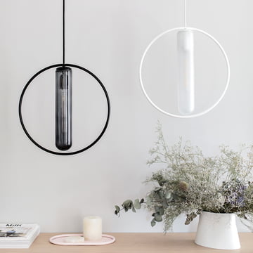 Astree Pendelleuchte Ø 36 cm von Hartô in schwarz und weiss kombiniert