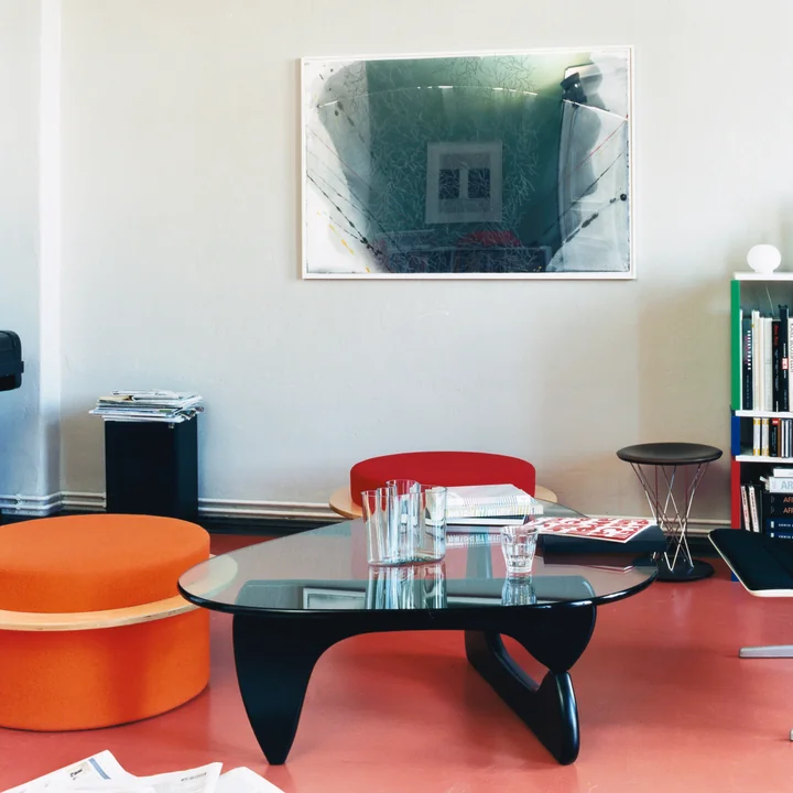 Der Coffee Table von Vitra im modernen Wohnzimmer