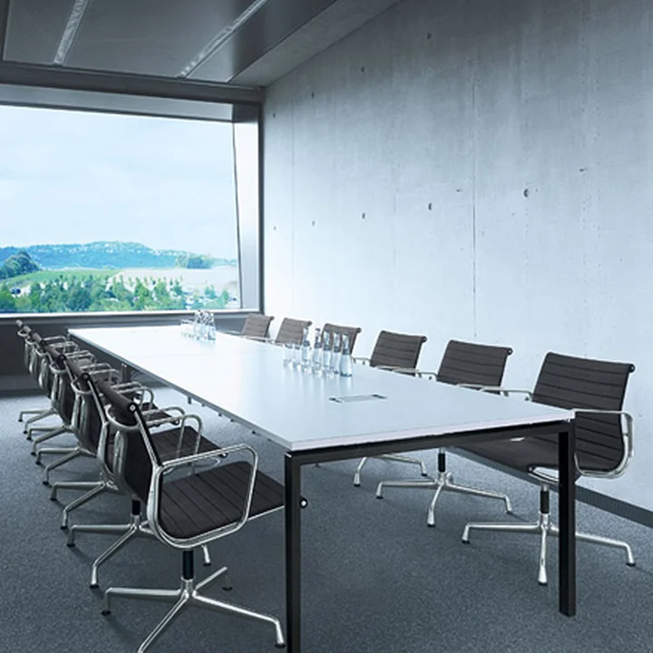 Vitra - Aluminium Group 108 Alu-Chair