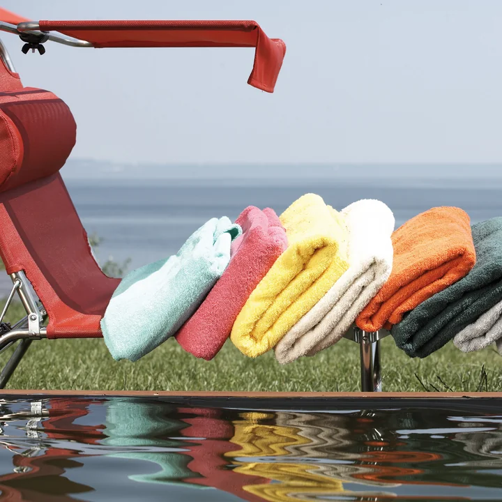 Frottier Auflagen und Sonnenschutz von Fiam