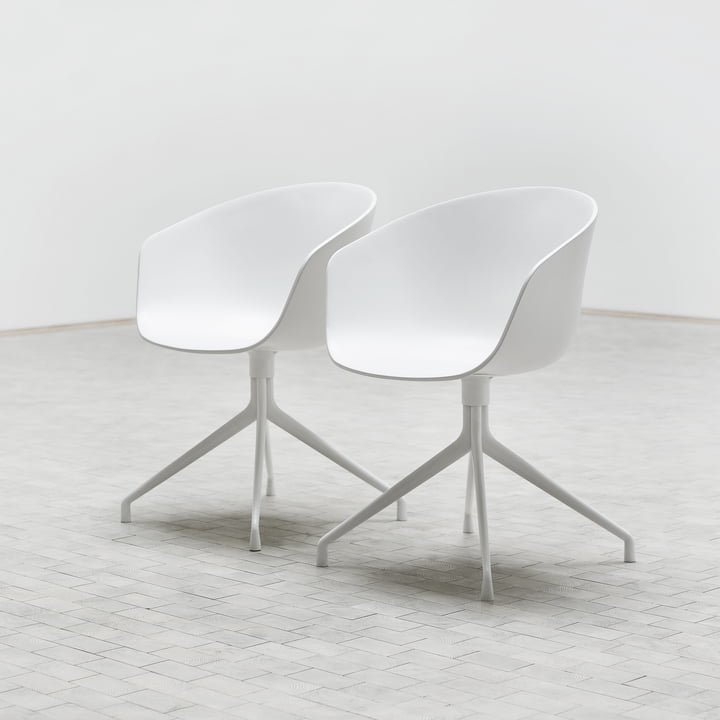 About A Chair AAC 20 von Hay in Aluminium Weiss / Weiss