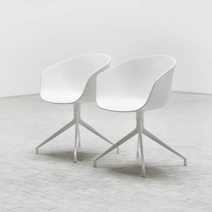 About A Chair AAC 20 von HAY in Aluminium Weiss / Weiss
