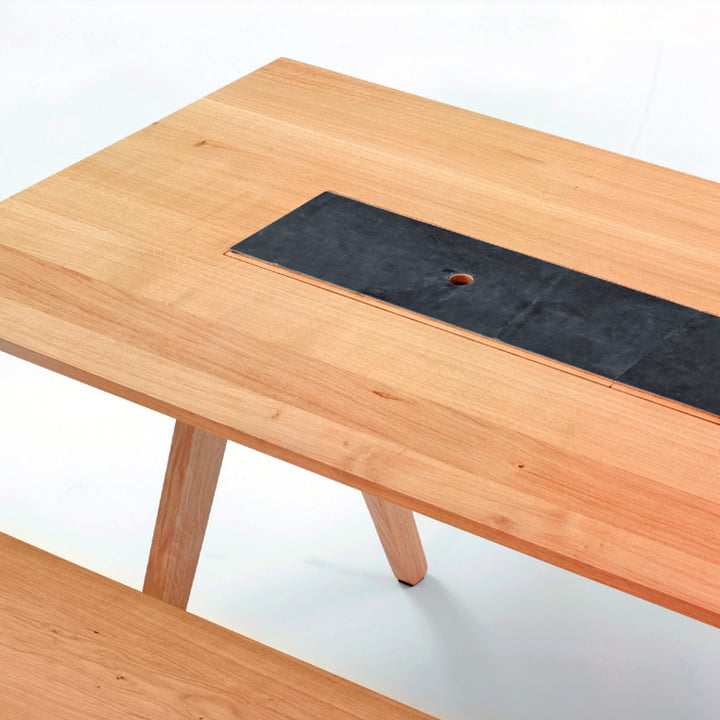 Die Schieferplatten im Remix Collection Dining Table von The Hansen Family 