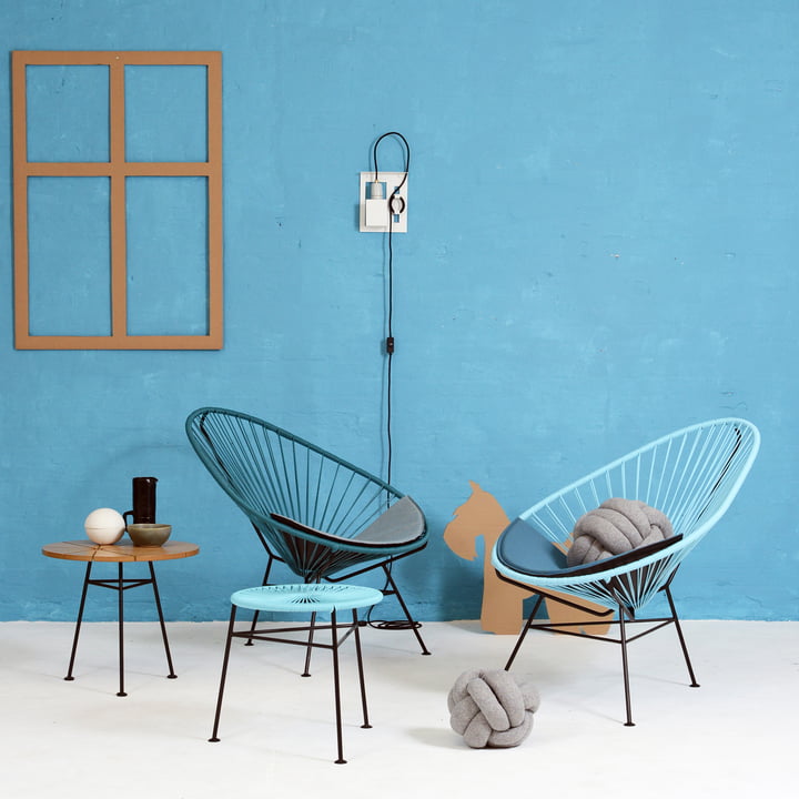 OK Design - Acapulco Chair mit Sitzkissen und Bam Bam Small n' Tall Tisch