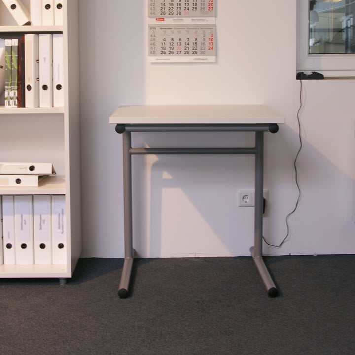Flötotto - School Table, T-Gestell / Ambiente