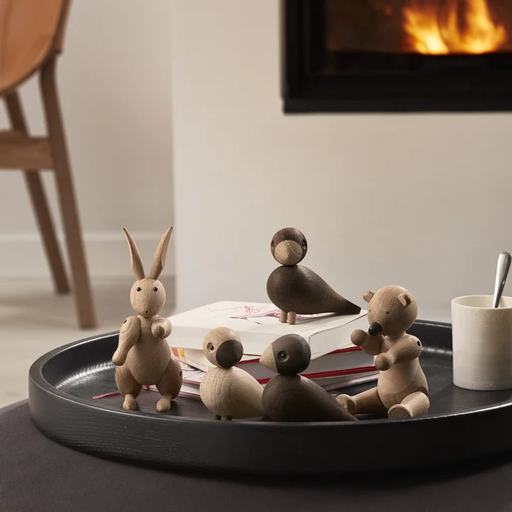 Kay Bojesens liebevolle Hommage an Papageien, Kaninchen und Bär