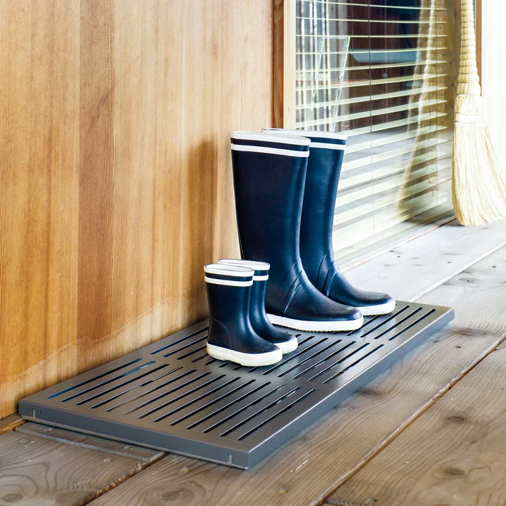 Die Drip Schuhablage für grosse und kleine Schuhe