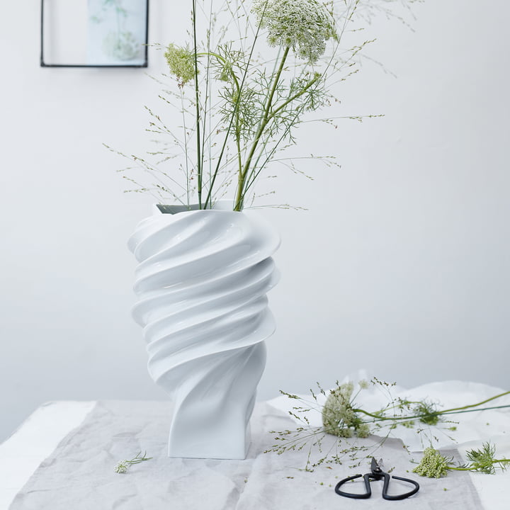 Die Squall Vase von Rosenthal mit einer Grösse von 32 cm