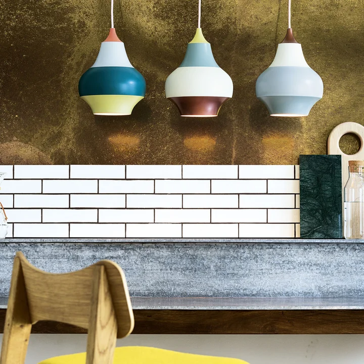 Schillernden Farbverläufe und schnelle Bewegungen