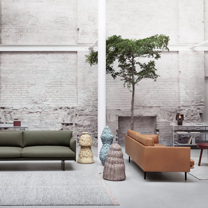 Outline Sofa von Muuto in Leder