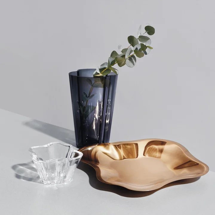 Aalto Schale flach mit Aalto Vase