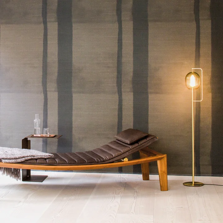 Lantern Light Stehleuchte von ClassiCon