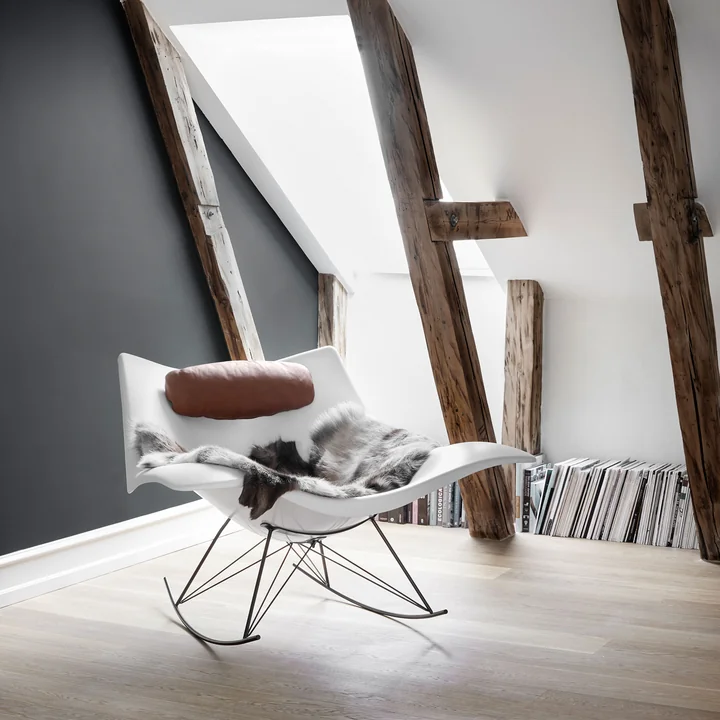 Der Fredericia - Stingray Schaukelstuhl in matt weiss / flint