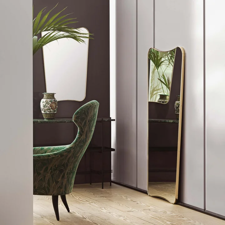 F.A. 33 Wandspiegel von Gubi in verschiedenen Grössen