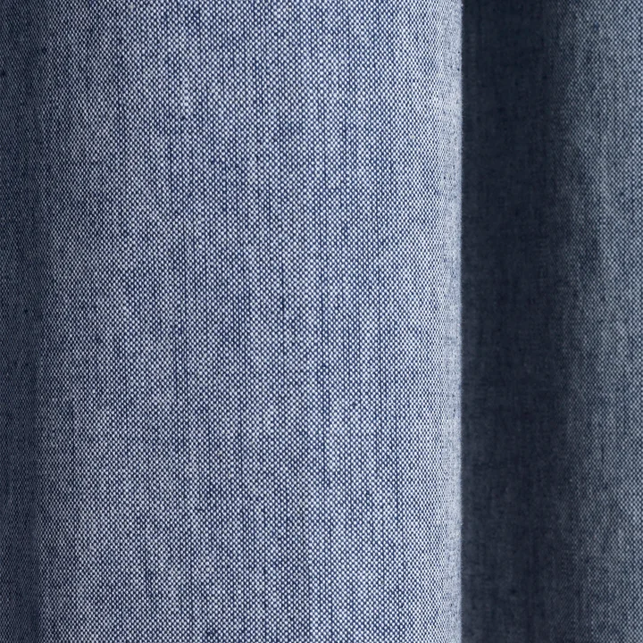 Chambray Duschvorhang von Ferm Living in Blau