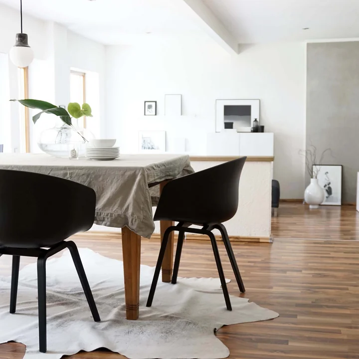 About A Chair AAC 22 von HAY in Eiche schwarz gebeizt