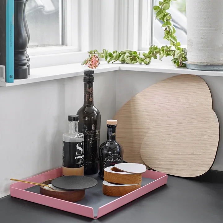 Cut&Serve Schneidebrett Curve und Tablett Square L von Lind DNA