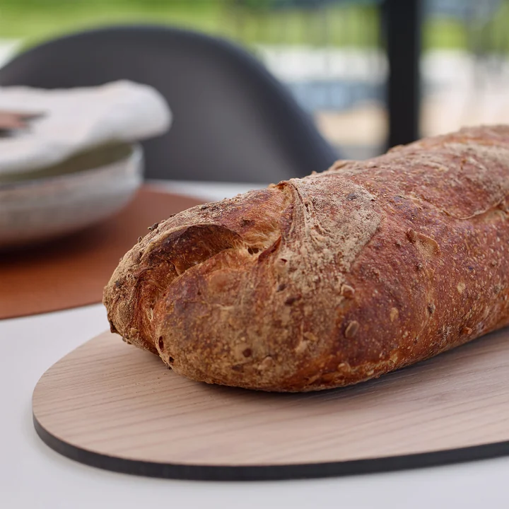 Cut&Serve Schneidebrett Curve von Lind DNA