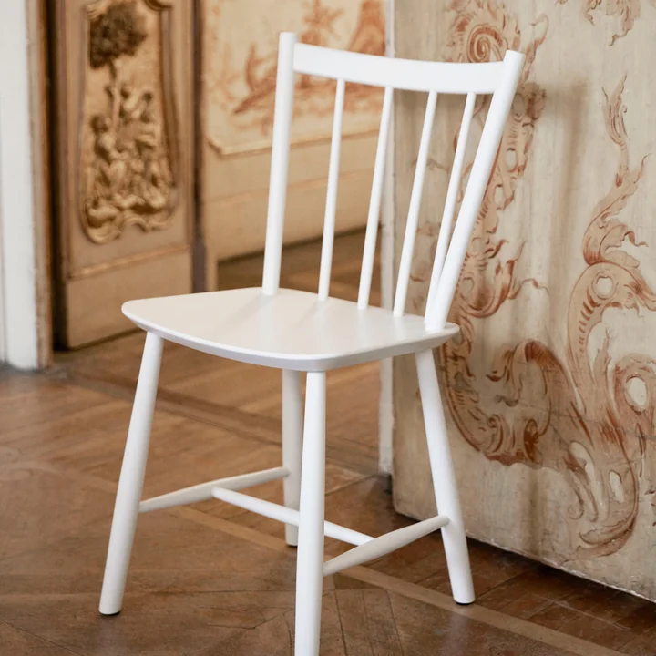 Der HAY - J41 Chair in weiss