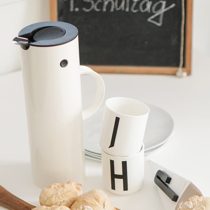 Die Stelton - Isolierkanne EM 77, 1 l in weiss von Sabine Erhard vom Blog Bumblebee Hill