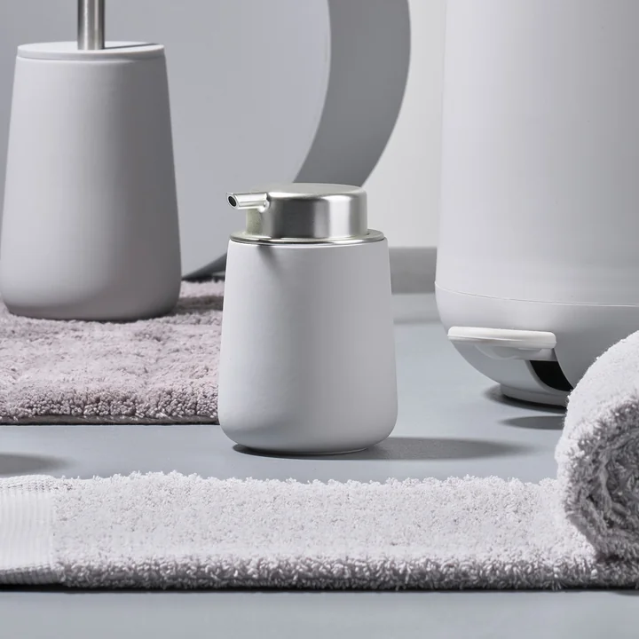 Der Zone Denmark - Nova Seifenspender in soft grey