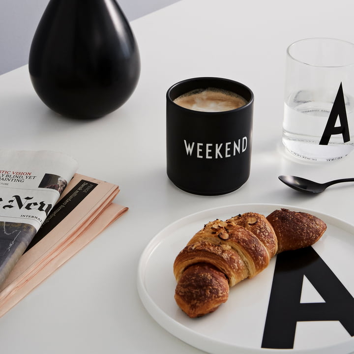 AJ Favourite Porzellan Becher WEEKEND von Design Letters