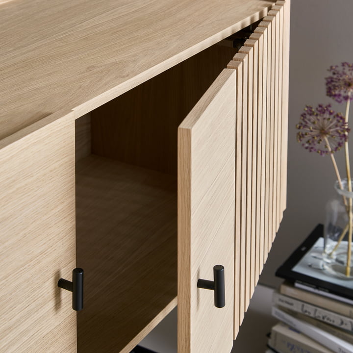 Array Sideboard von Woud im Detail