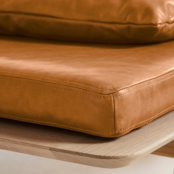 Level Daybed von Woud in Eiche / cognac im Detail