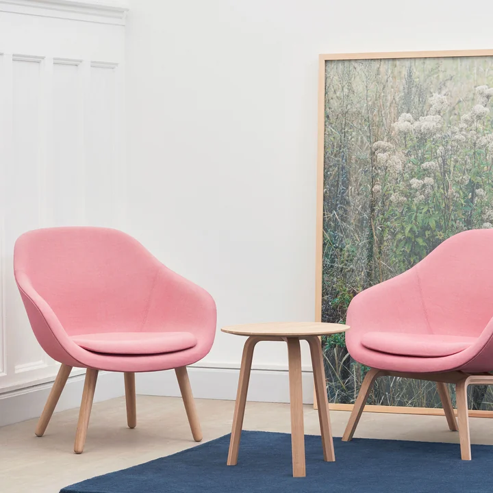 Bella Beistelltisch mit About A Lounge Chair AAL 82 von HAY