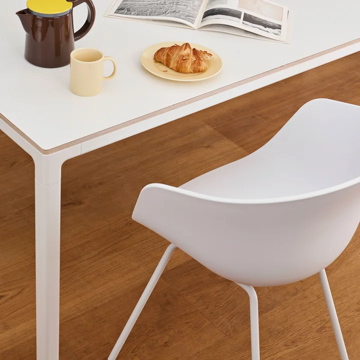 About A Chair AAC 26 von HAY in Stahl weiss / weiss