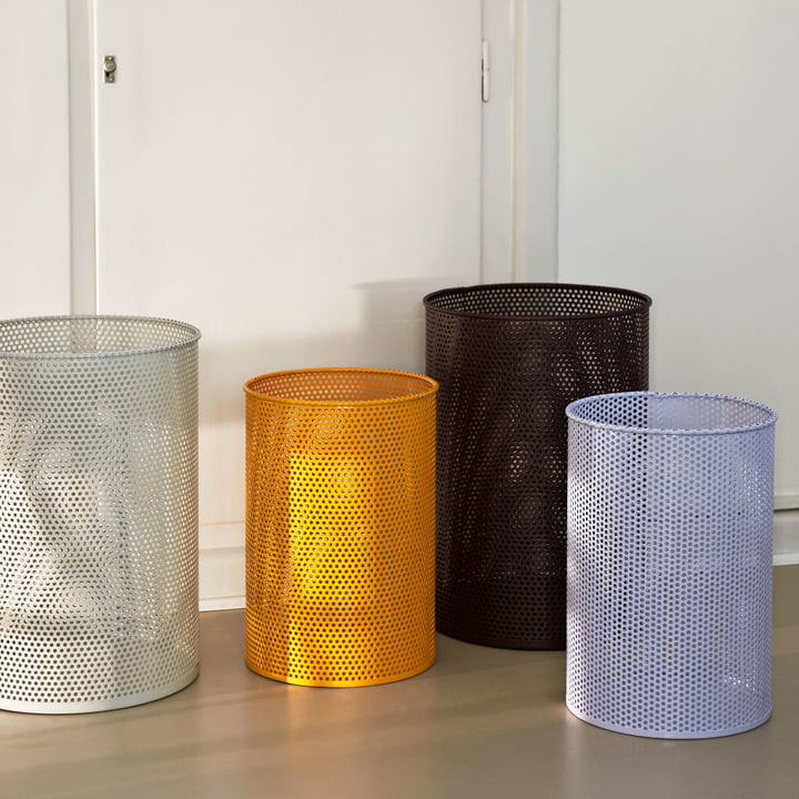 Perforated Bin von HAY in verschiedenen Grössen und Farben