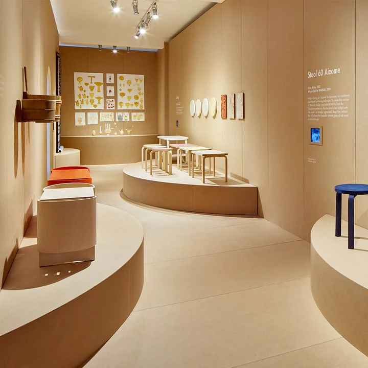 Artek Mailänder Möbelmesse