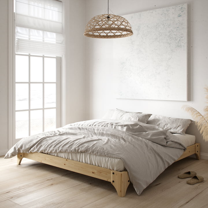 Elan Bett Natur von Karup Design im Schlafzimmer