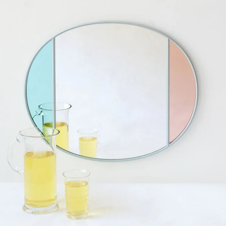 Vitra Wandspiegel von Magis