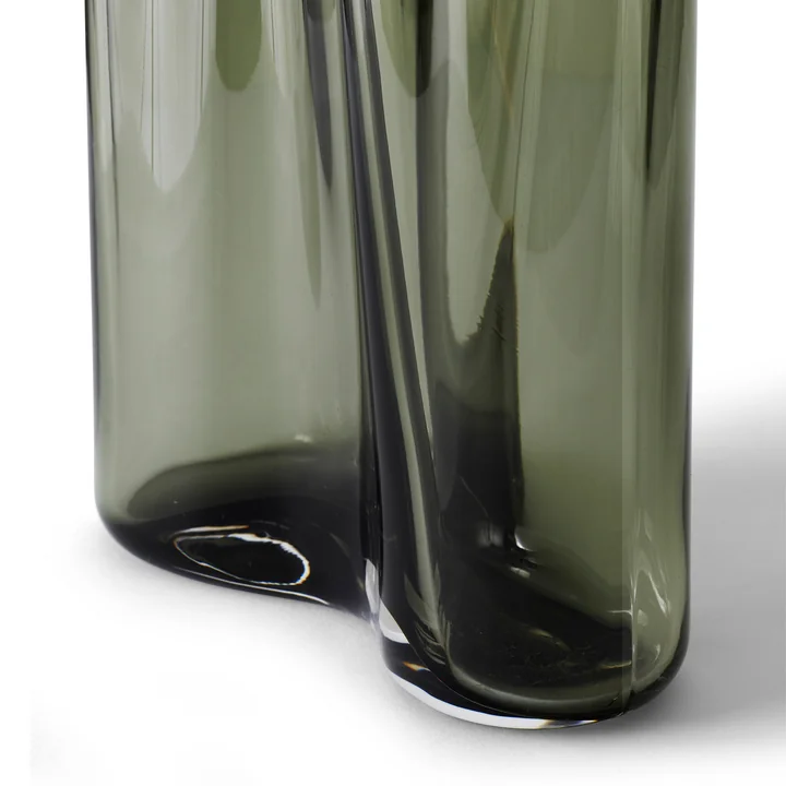 Aer Vase H 49 cm, smoke von Audo im Detail
