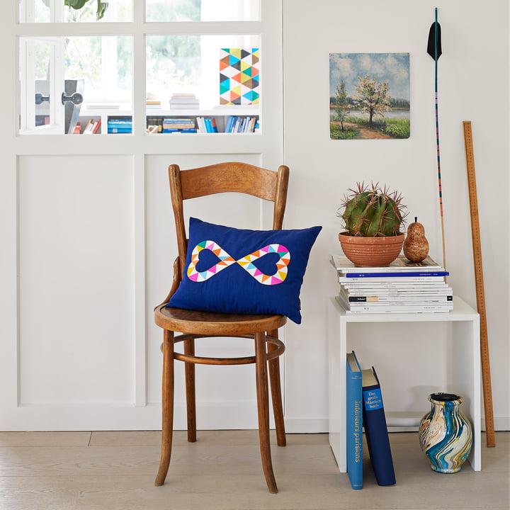 Embroidered Kissen Double Heart 2 40 x 40 cm von Vitra in blau