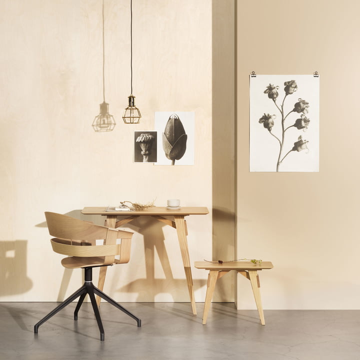 Arco Beistelltisch und Konsolentisch mit Wick Stuhl von Design House Stockholm