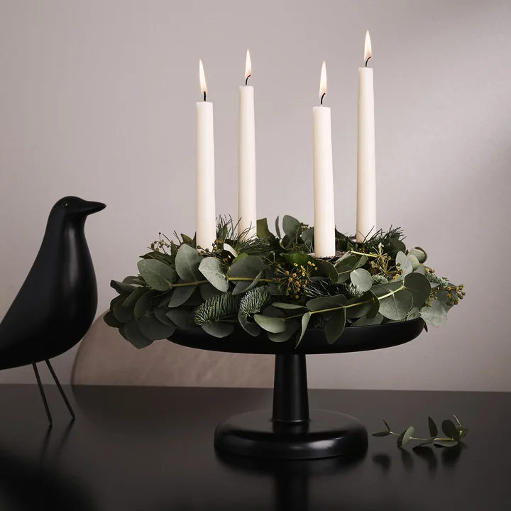 High Tray und Eames House Bird von Vitra