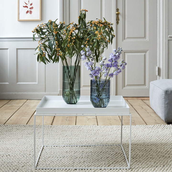 Tray Table und Colour Vase von Hay