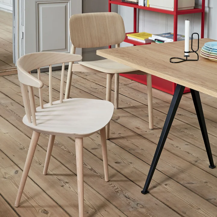 Soft Edge 12 Stuhl, Lup Kerzenhalter und J104 Chair von HAY