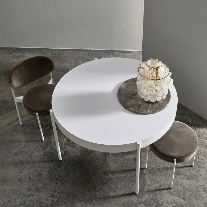 Fun 2TM Tischleuchte Ø 27 cm von Verpan in weiss / Messing