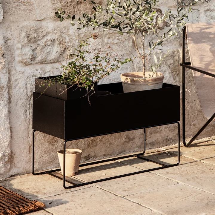 Die grosse Plant Box von Ferm Living in schwarz