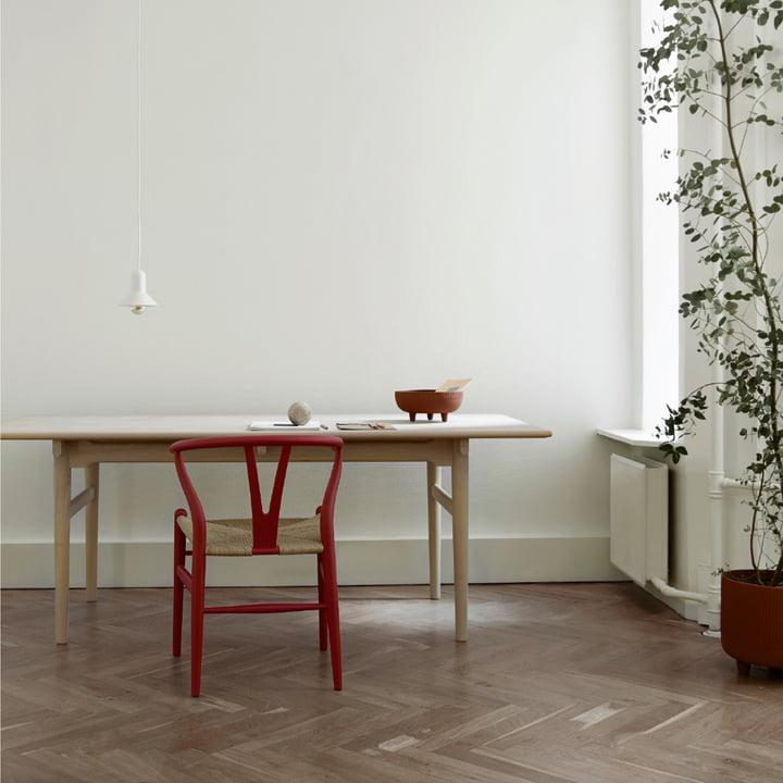 CH24 Wishbone Chair von Carl Hansen in soft red / Naturgeflecht