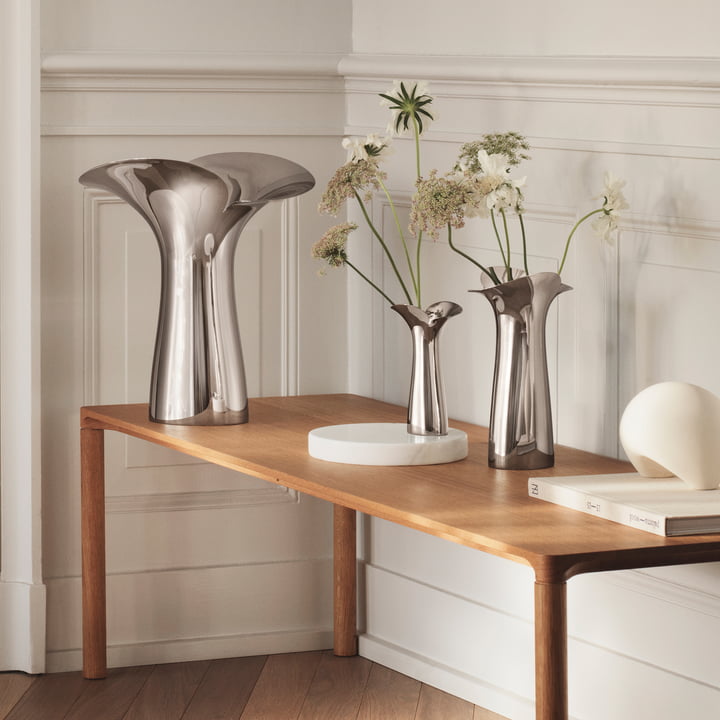Bloom Botanica Vase, Edelstahl von Georg Jensen in verschiedenen Grössen 