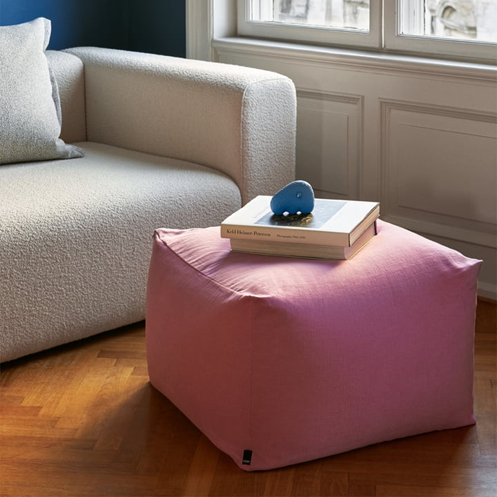 Varer Pouf von Hay in cool rose