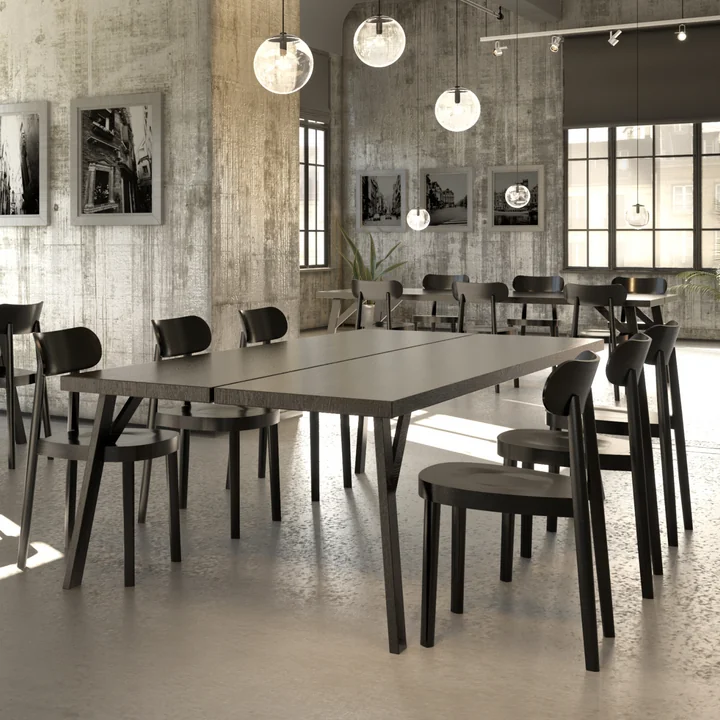 118 M Stuhl von Thonet in Buche schwarz gebeizt