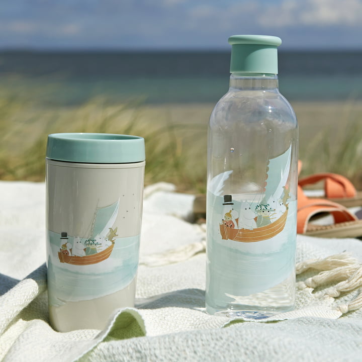 Drink-It Moomin Wasserflasche und Bring-It Moomin To-Go Becher von Rig-Tig by Stelton in dusty green