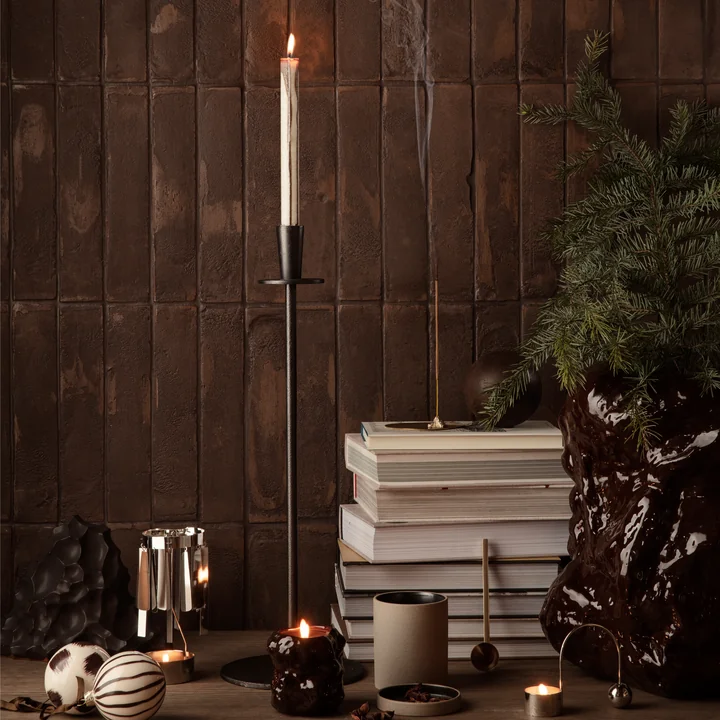 Hoy Casted Kerzenhalter von Ferm Living