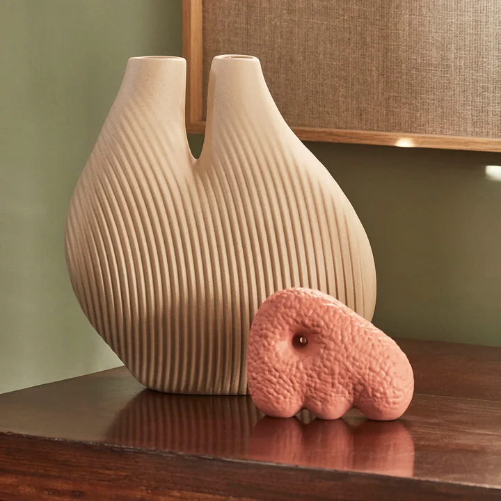 W&S Skulpturen als dekorativer Hingucker auf dem Sideboard