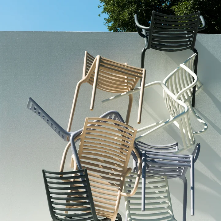 Der PIP-e Armlehnstuhl im Ensemble